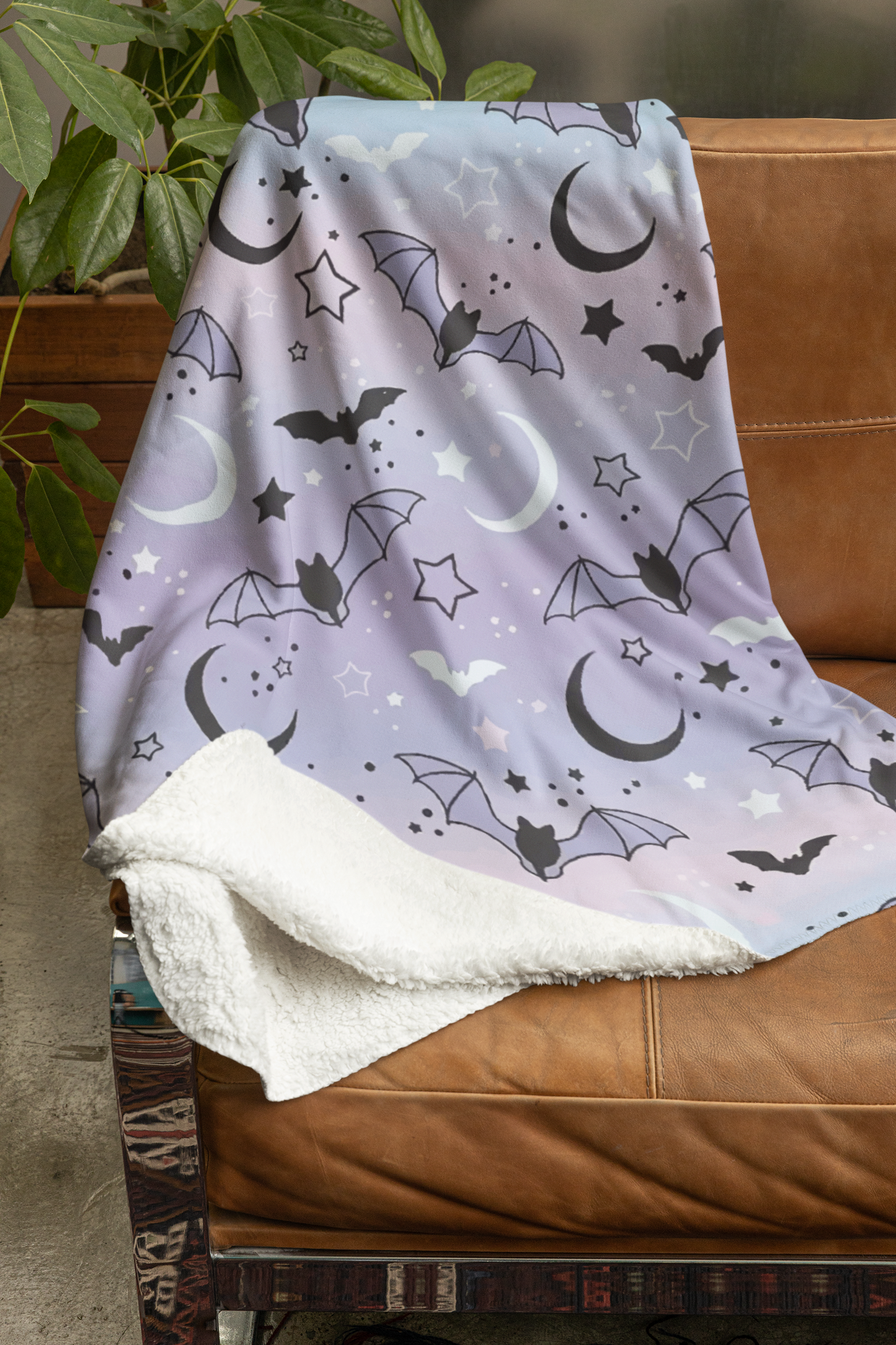 Spooky Halloween Moon & Bat Flannel Blanket - Super Soft Throw for Couch, Bed & Air-Conditioned Spaces